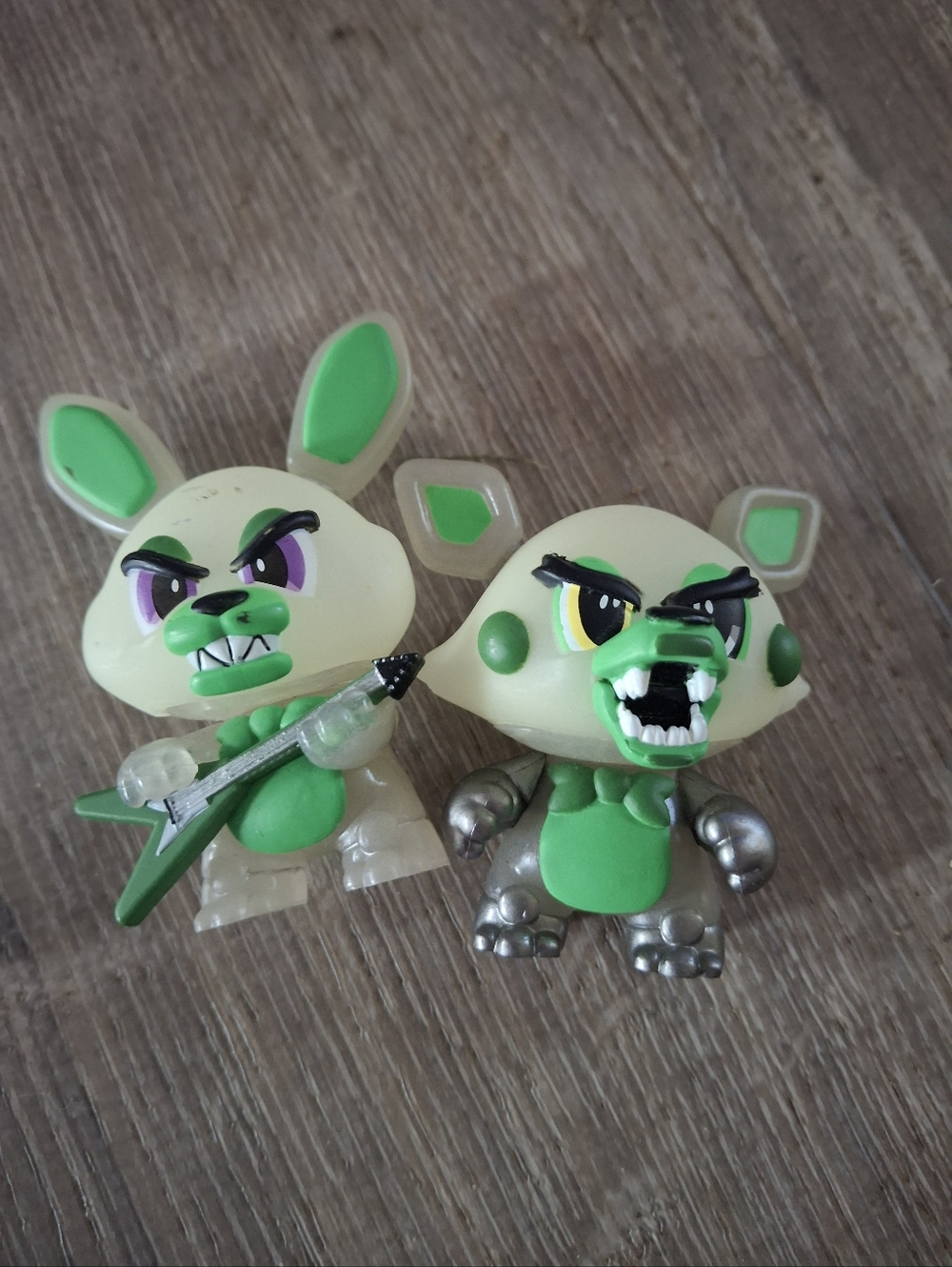 Funko Mystery Mini Five Nights At Freddy's Glow In The Dark FNAF Figure Toy